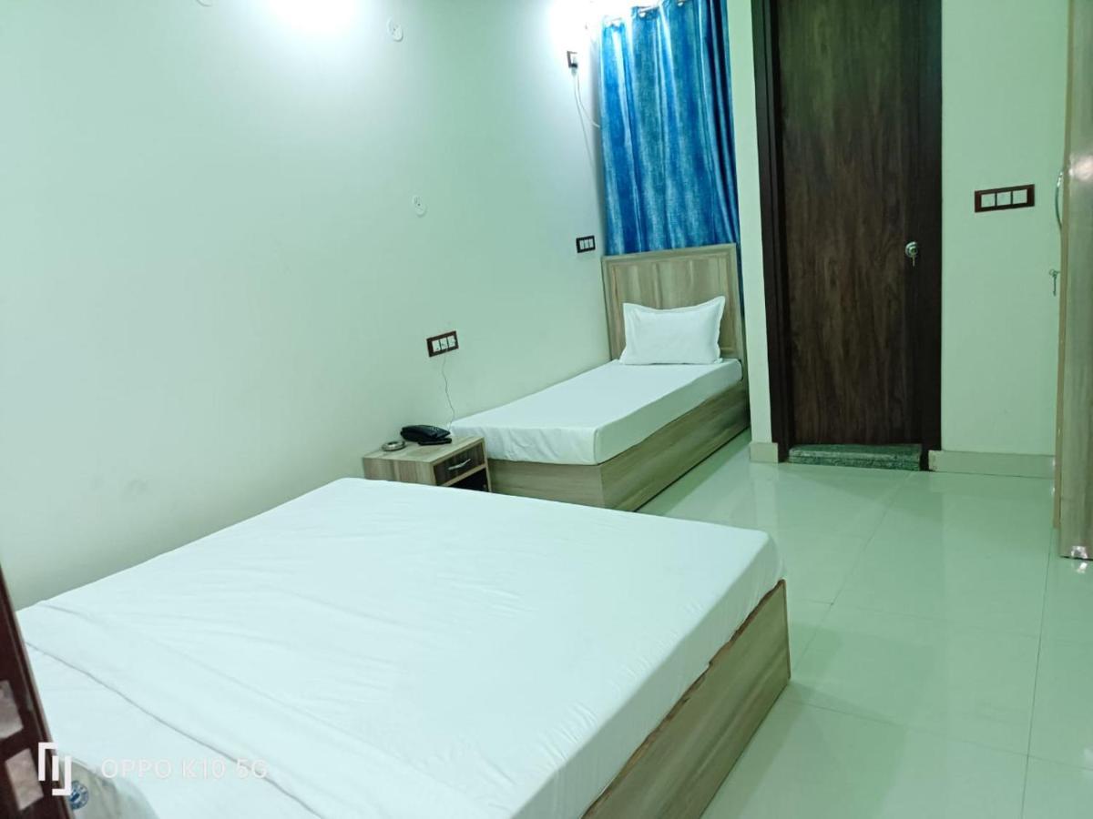 Hotel Qualia Suites At Delhi Airport Ню Делхи Екстериор снимка